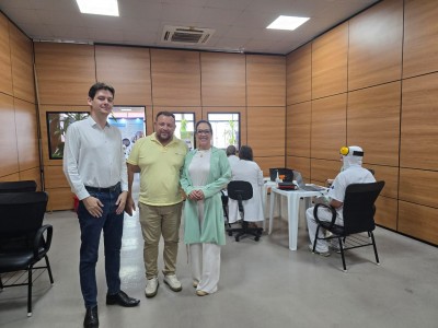 Nivair de Castro participa da Semana da Gente na C.Vale Nivair de Castro participa da Semana da Gente na C.Vale